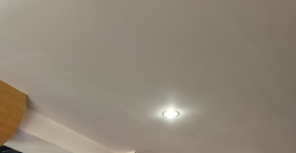 东莞市老干部活动中心舞厅，老同志合影留念！